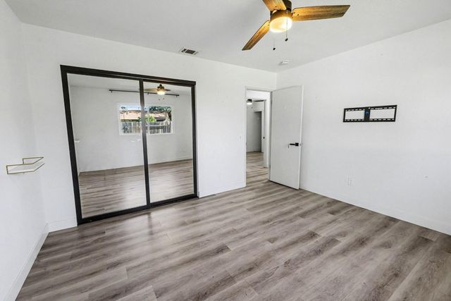 201 Dorothy Court, Escondido, CA 92027