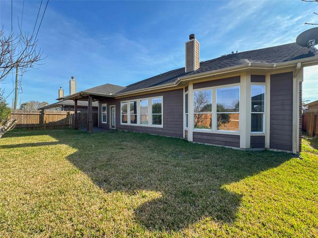 12805 Flat Creek Drive, Pearland, TX 77584