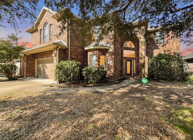 12805 Flat Creek Drive, Pearland, TX 77584