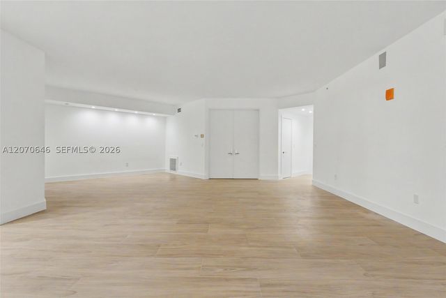 731 Crandon Blvd 208, Key Biscayne, FL 33149