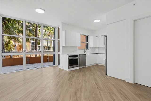 731 Crandon Blvd 208, Key Biscayne, FL 33149