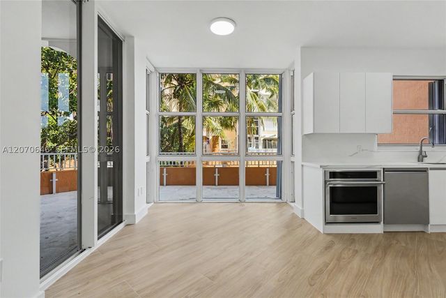 731 Crandon Blvd 208, Key Biscayne, FL 33149