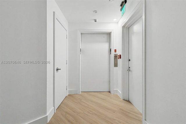 731 Crandon Blvd 208, Key Biscayne, FL 33149