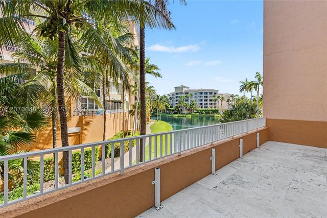 731 Crandon Blvd 208, Key Biscayne, FL 33149