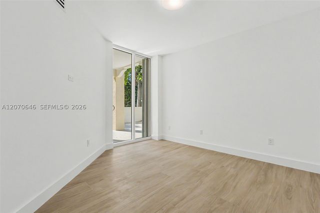 731 Crandon Blvd 208, Key Biscayne, FL 33149