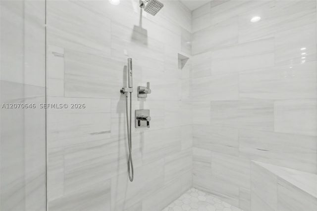 731 Crandon Blvd 208, Key Biscayne, FL 33149