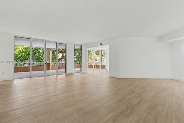 731 Crandon Blvd 208, Key Biscayne, FL 33149