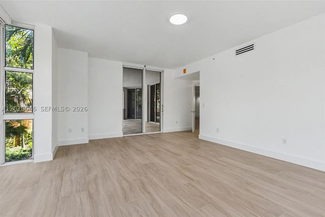 731 Crandon Blvd 208, Key Biscayne, FL 33149
