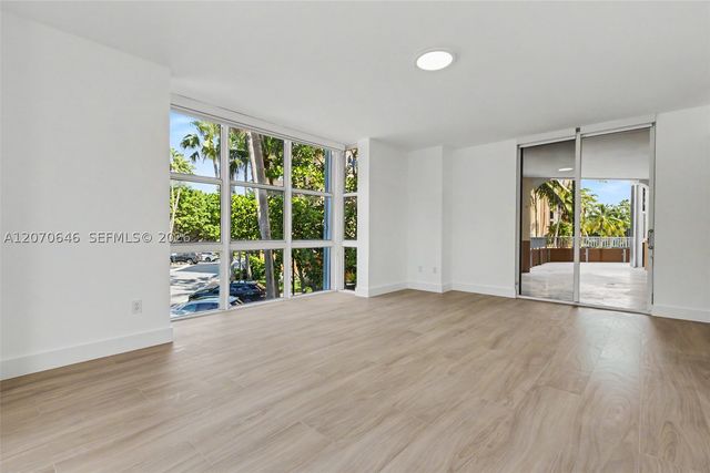 731 Crandon Blvd 208, Key Biscayne, FL 33149