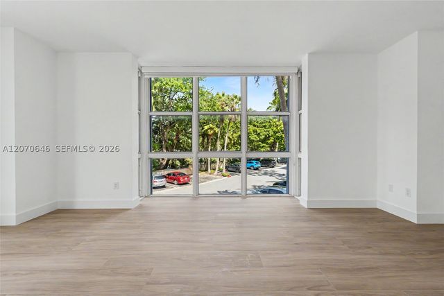 731 Crandon Blvd 208, Key Biscayne, FL 33149