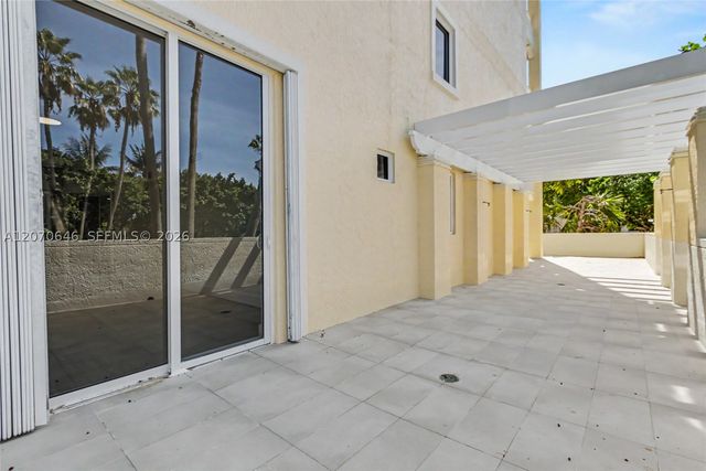 731 Crandon Blvd 208, Key Biscayne, FL 33149