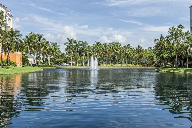 731 Crandon Blvd 208, Key Biscayne, FL 33149