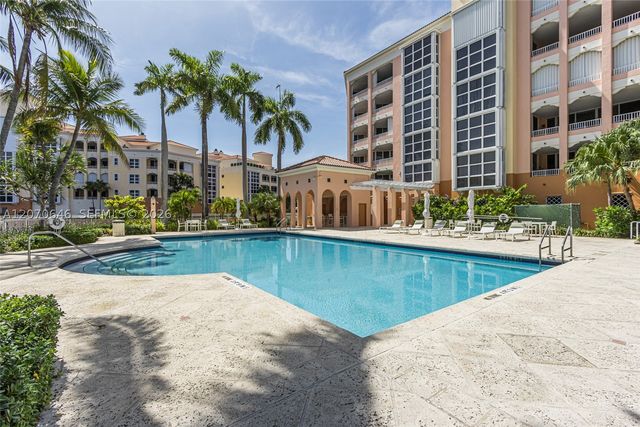 731 Crandon Blvd 208, Key Biscayne, FL 33149