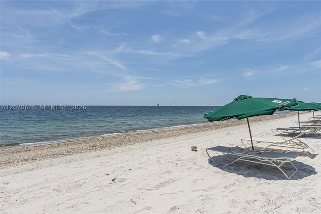 731 Crandon Blvd 208, Key Biscayne, FL 33149