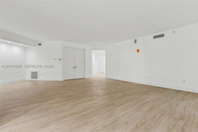 731 Crandon Blvd 208, Key Biscayne, FL 33149