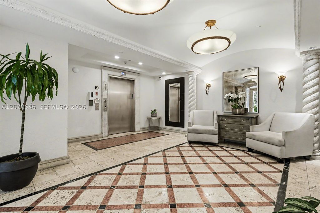 731 Crandon Blvd 208, Key Biscayne, FL 33149