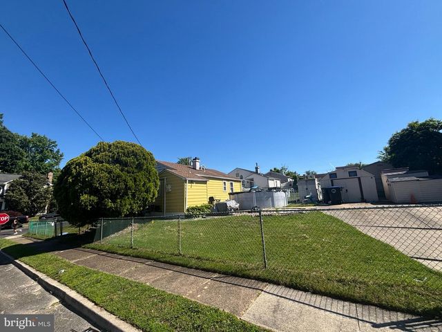1100 SCOTT AVE, Lindenwold, NJ 08021