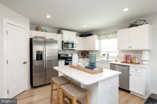 120 GABRIEL CT, Winchester, VA 22602