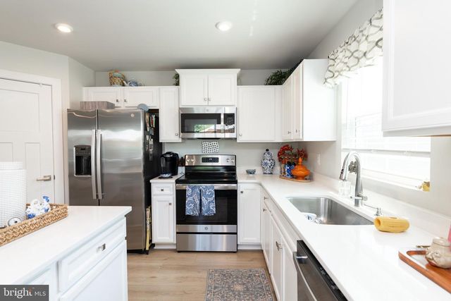 120 GABRIEL CT, Winchester, VA 22602