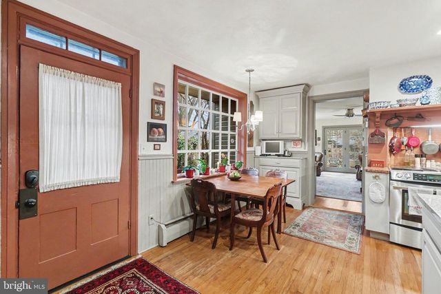 136 W POMFRET ST, Carlisle, PA 17013