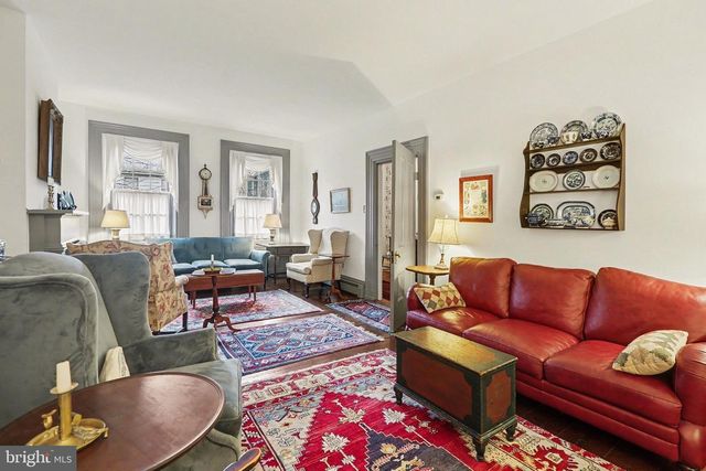 136 W POMFRET ST, Carlisle, PA 17013