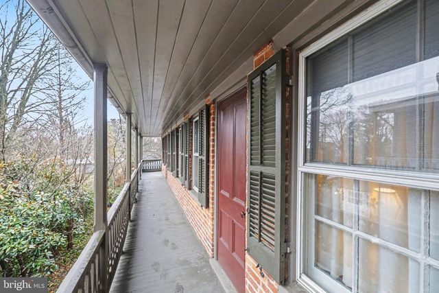 136 W POMFRET ST, Carlisle, PA 17013