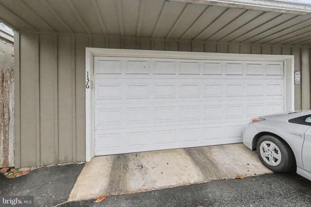 136 W POMFRET ST, Carlisle, PA 17013