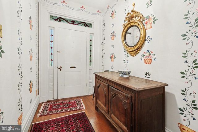 136 W POMFRET ST, Carlisle, PA 17013