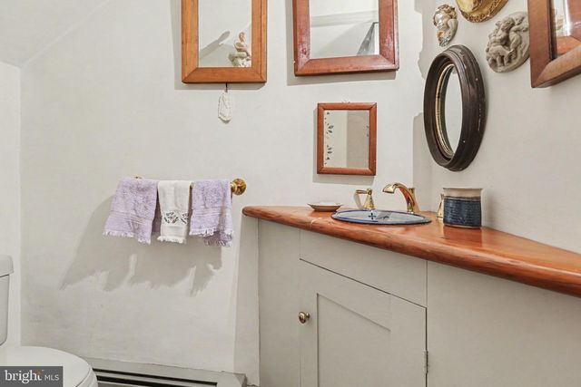 136 W POMFRET ST, Carlisle, PA 17013