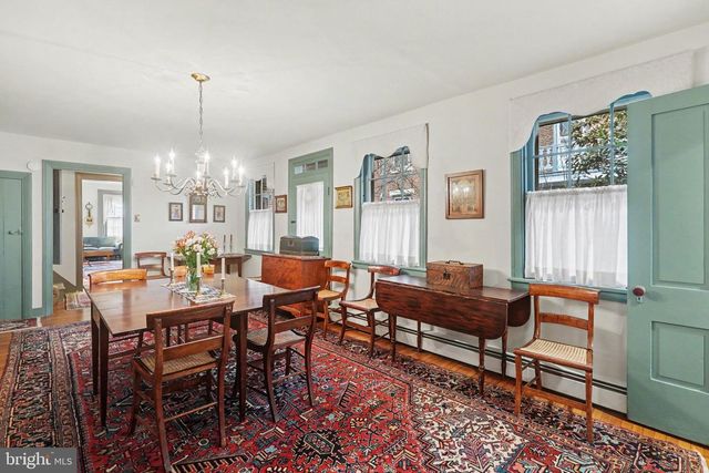 136 W POMFRET ST, Carlisle, PA 17013