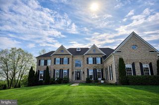 16720 FALCONHURST DR, Purcellville, VA 20132