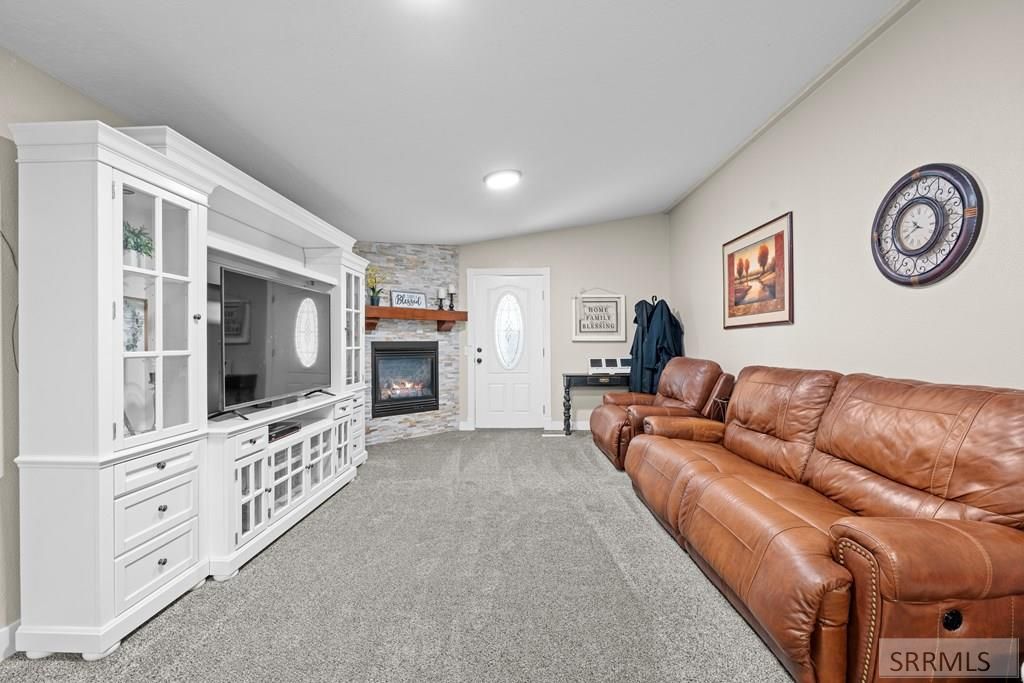Image 19 of property listing at 853 900 N, Shelley, ID 83274