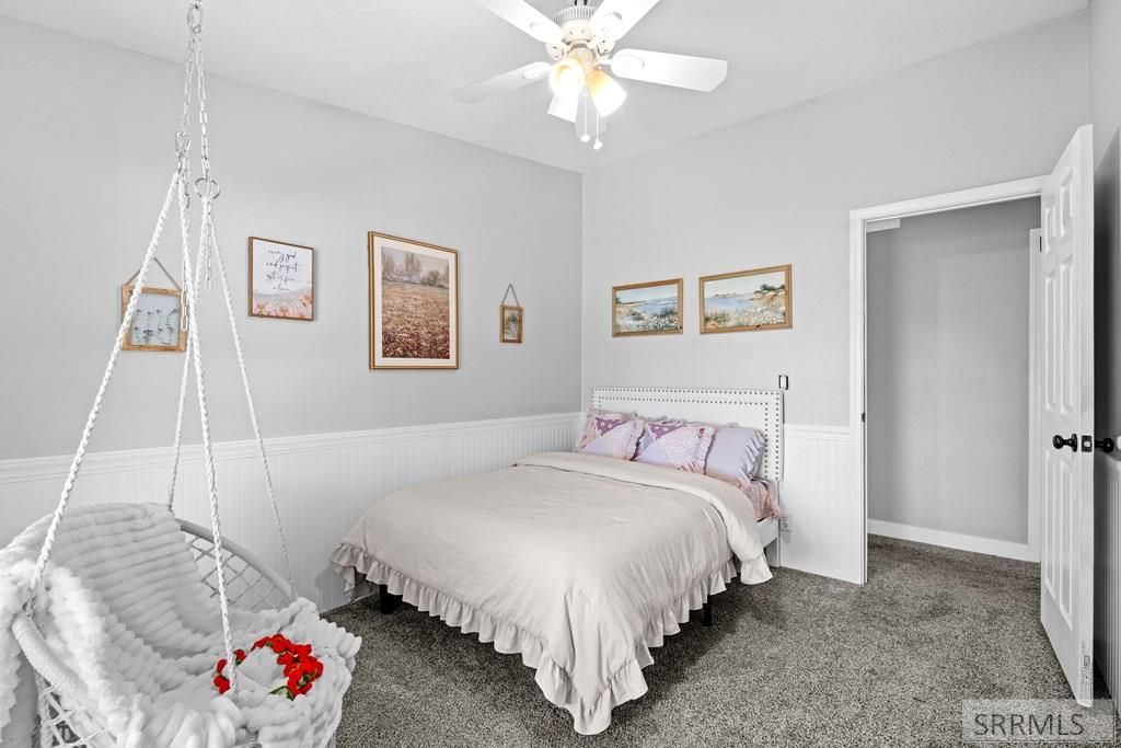 Image 42 of property listing at 853 900 N, Shelley, ID 83274