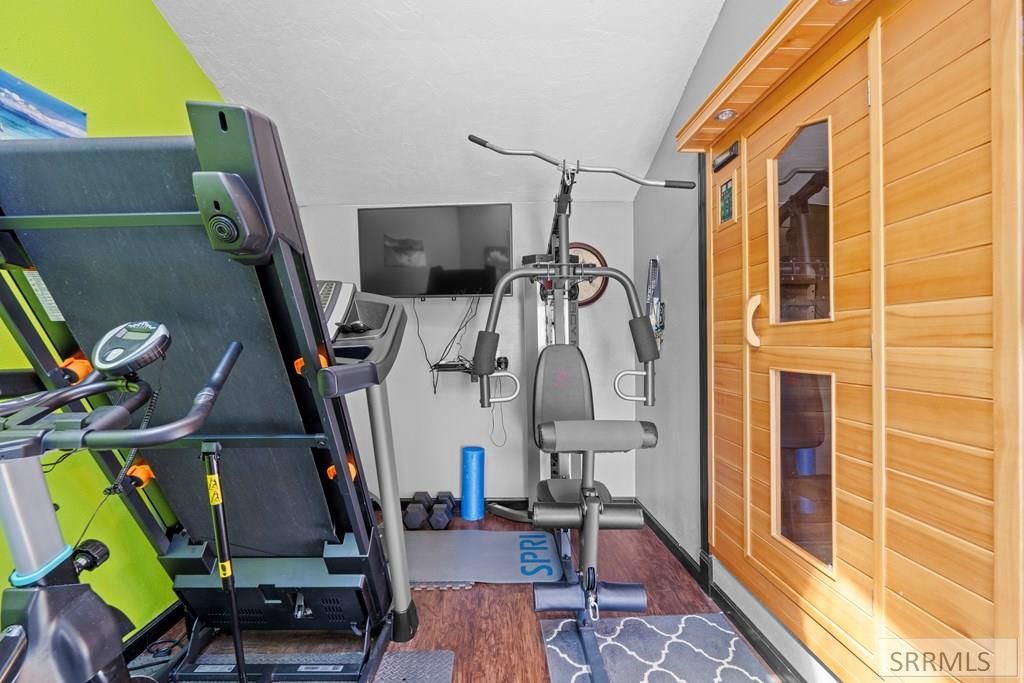 Image 55 of property listing at 853 900 N, Shelley, ID 83274