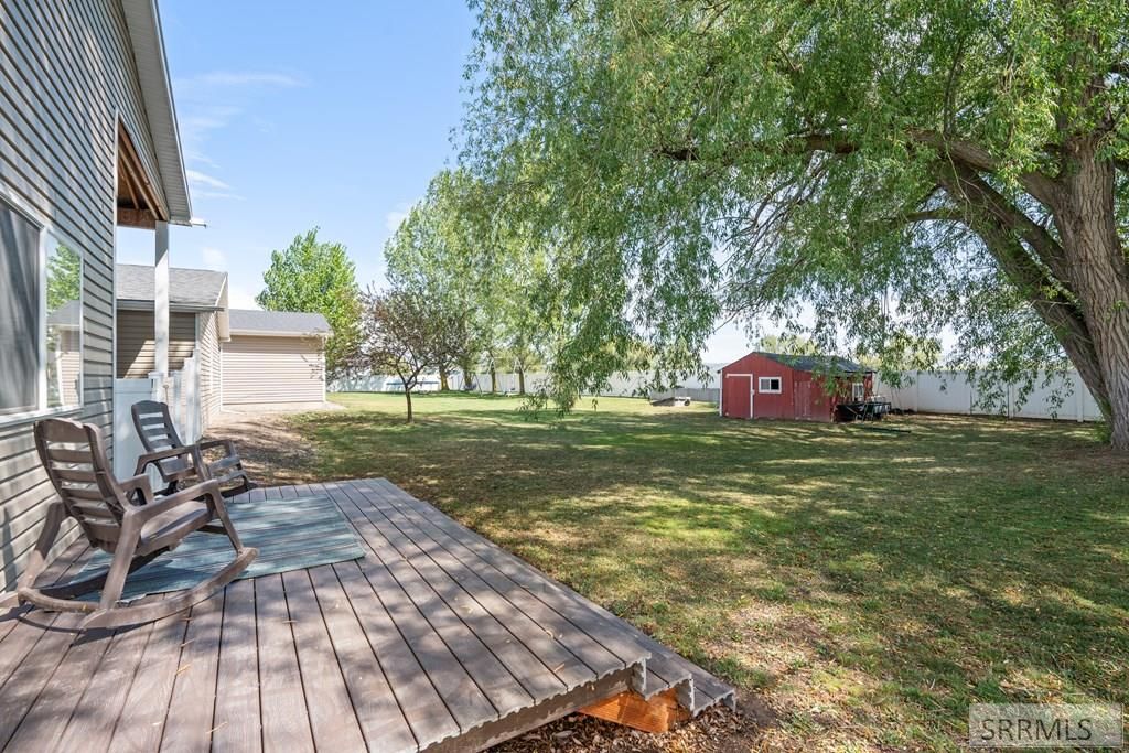 Image 61 of property listing at 853 900 N, Shelley, ID 83274