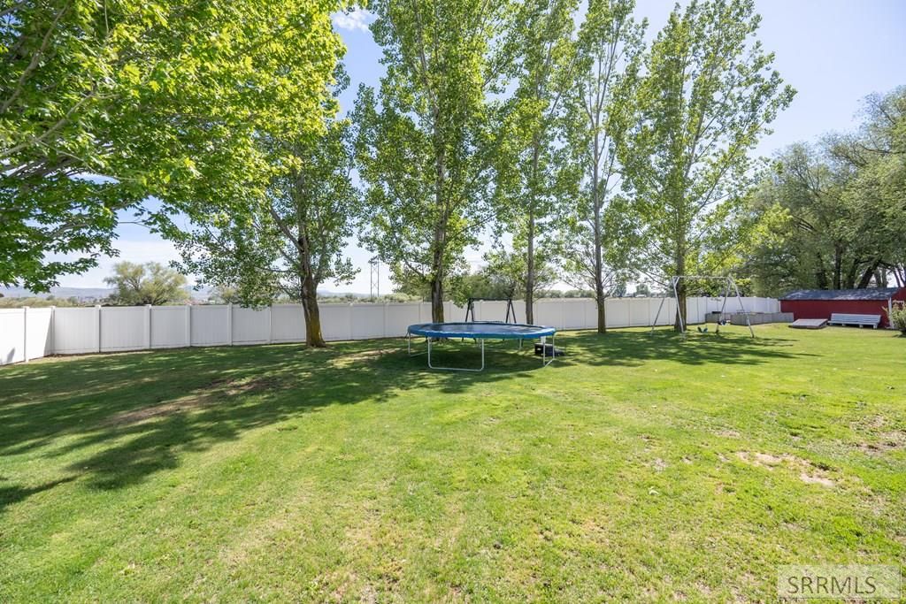 Image 67 of property listing at 853 900 N, Shelley, ID 83274