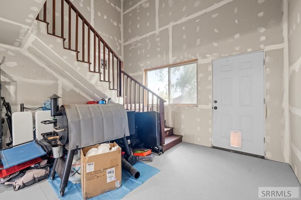 Image 74 of property listing at 853 900 N, Shelley, ID 83274
