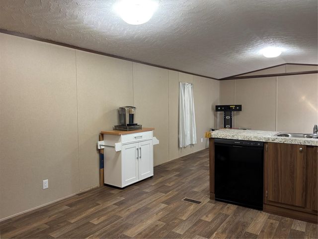 1311 Big Hawg Drive, Trinity, TX 75862