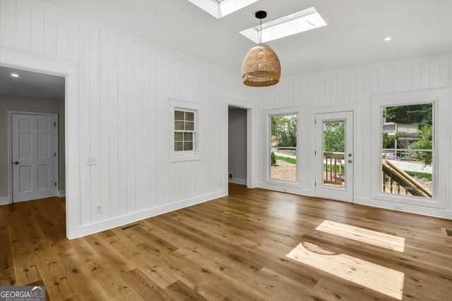 4587 Gilhams Road NE, Roswell, GA 30075