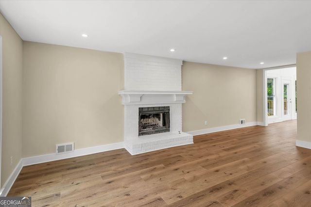 4587 Gilhams Road NE, Roswell, GA 30075
