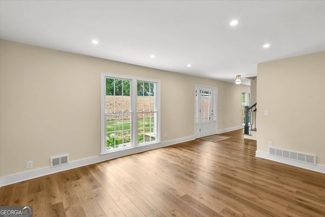 4587 Gilhams Road NE, Roswell, GA 30075