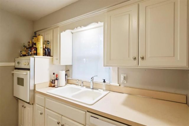 4101 W 69th Street, Prairie Village, KS 66208