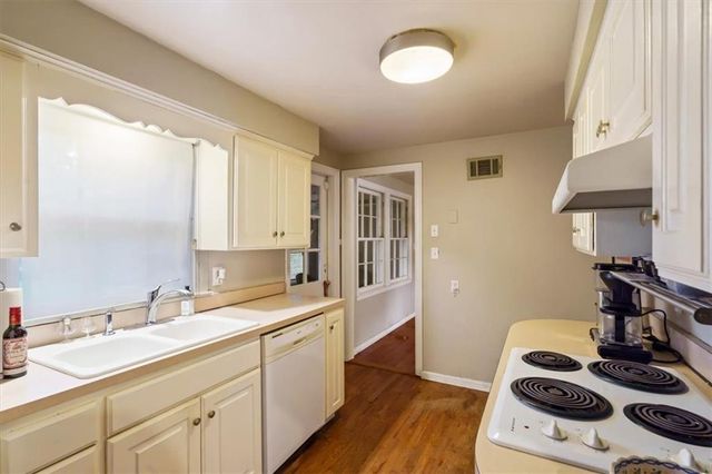 4101 W 69th Street, Prairie Village, KS 66208