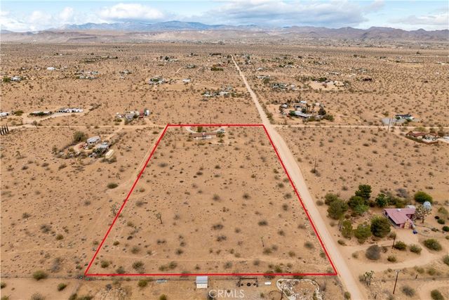 1325 Luna Mesa Road, Yucca Valley, CA 92284