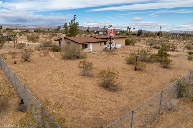 1325 Luna Mesa Road, Yucca Valley, CA 92284