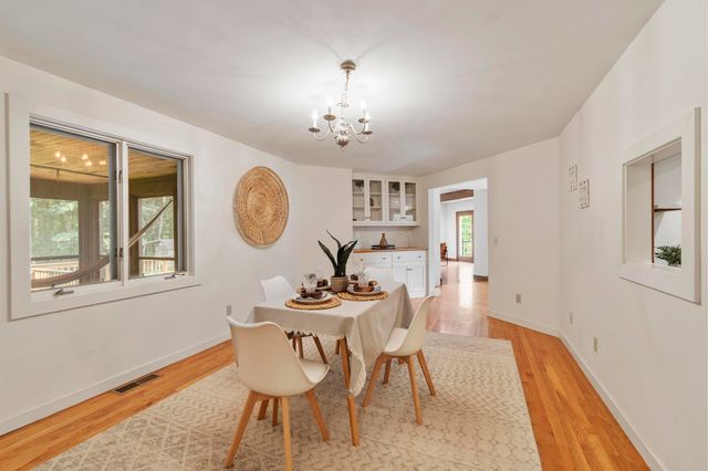 18 Windsor Boulevard, Londonderry, NH 03053