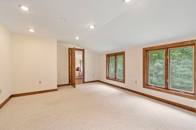 18 Windsor Boulevard, Londonderry, NH 03053