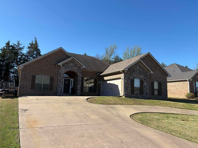 5215 Clayborn Drive, Conway, AR 72034
