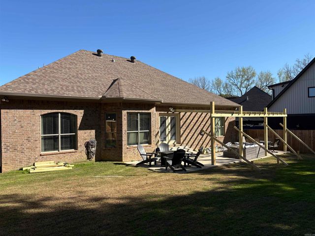 5215 Clayborn Drive, Conway, AR 72034