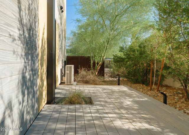 1740 E OCOTILLO Road 1, Phoenix, AZ 85016